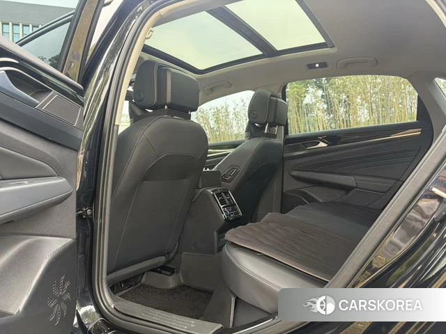 Volkswagen Passat id 4265599 из Китая 19