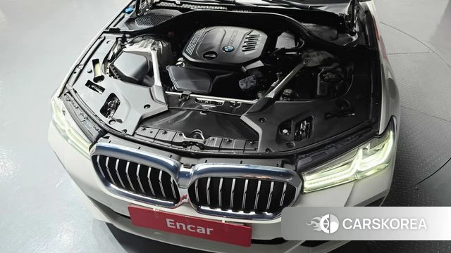 BMW 5 Series (G30) id 4243947 из Кореи 27