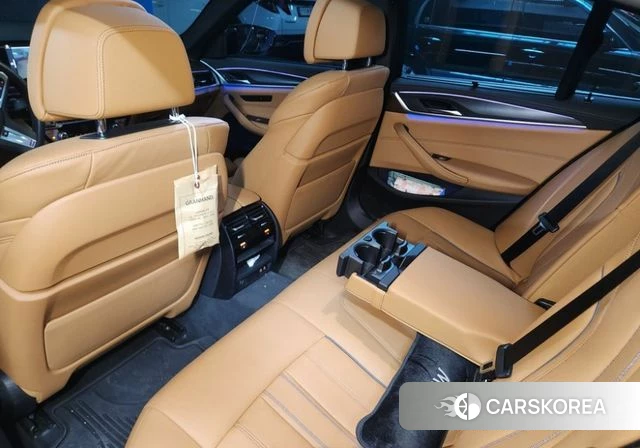 BMW 5 Series (G30) id 3982042 из Кореи 8