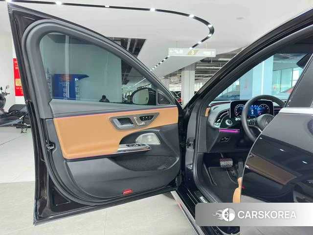 Mercedes-Benz E-class id 4275664 из Китая 24