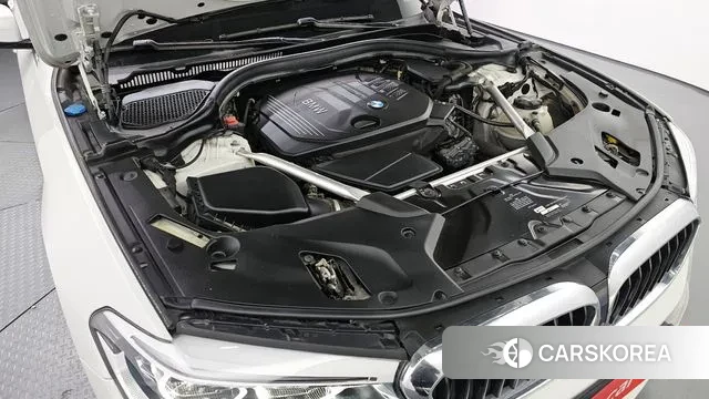 BMW 5 Series (G30) id 3297791 из Кореи 16