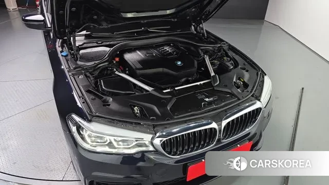 BMW 5 Series (G30) id 3474176 из Кореи 16