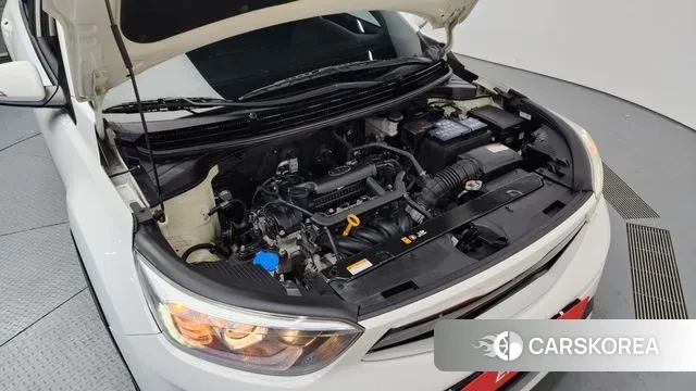 Kia Stonic id 3722784 из Кореи 16