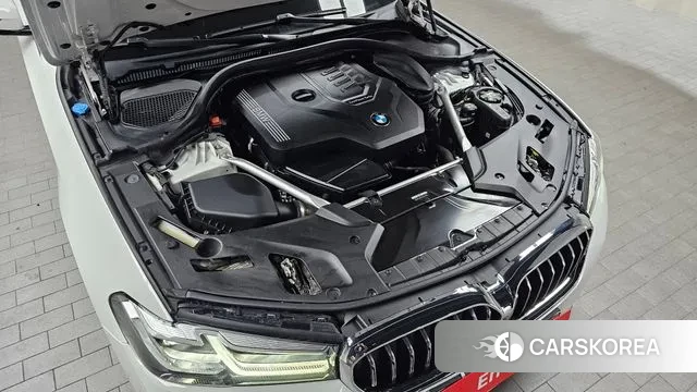 BMW 5 Series (G30) id 3572927 из Кореи 16