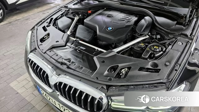 BMW 5 Series (G30) id 3915266 из Кореи 16