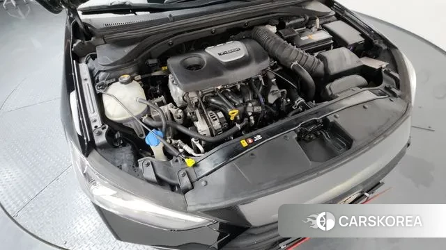 Hyundai Avante AD id 3480362 из Кореи 16