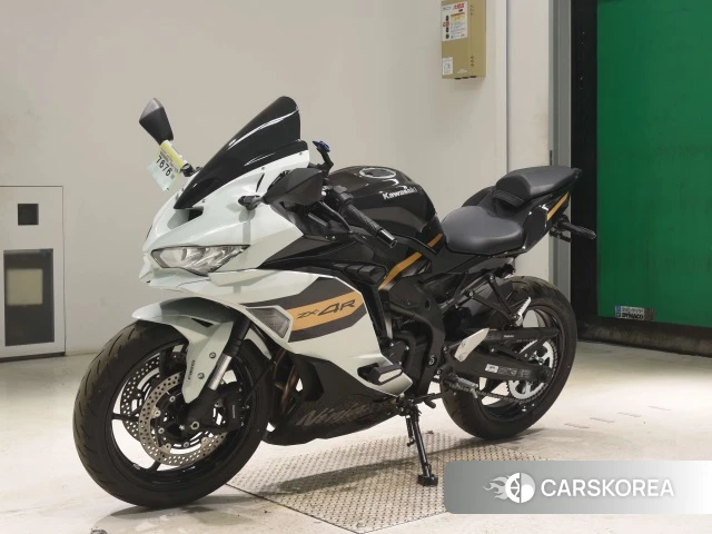 Kawasaki ZX-4R SE 2025 из Японии, фото 4