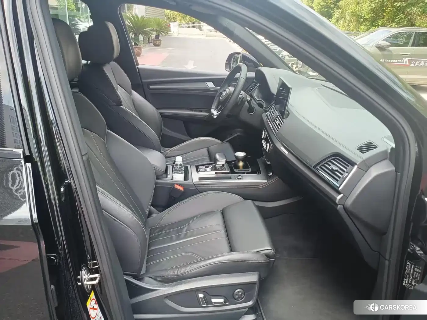 Audi Q5L id 4629656 из Китая 7
