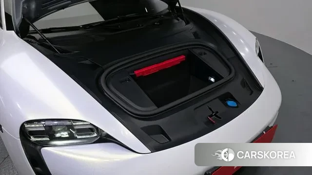 Porsche Taycan id 3600877 из Кореи 16