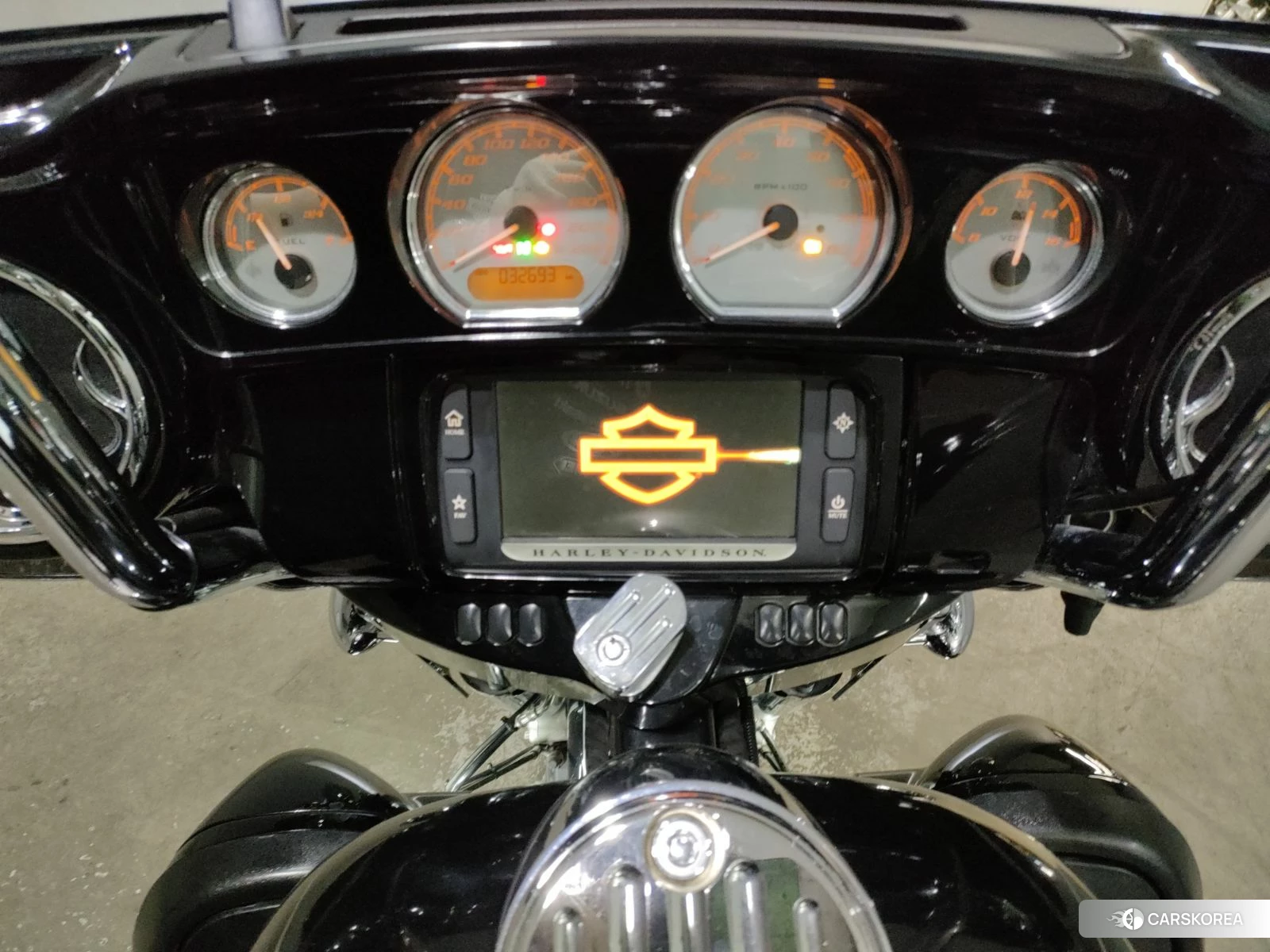 Проданный Harley-Davidson Street Glide FLHXS1690 id 4206181 из Японии, фото 6