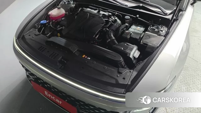 Hyundai Grandeur (GN7) id 4201054 из Кореи 28