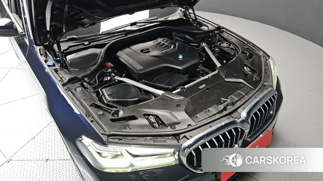 BMW 5 Series (G30) id 3342917 из Кореи 16