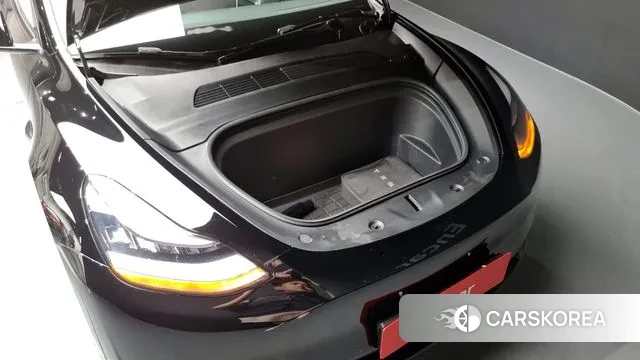 Tesla Model Y id 2940136 из Кореи 16