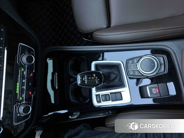 BMW 1 series id 4278215 из Китая 17