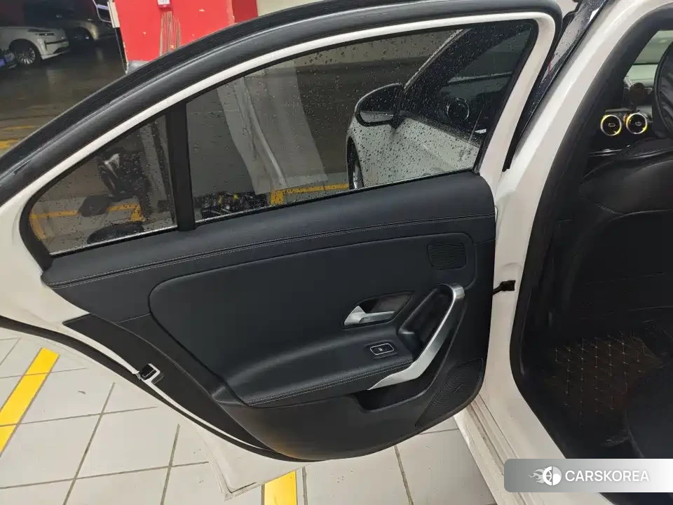 Mercedes-Benz A-Class 2019 Белый из Китая, фото 6