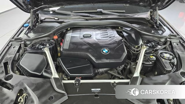 BMW 5 Series (G30) id 4917602 из Кореи 29