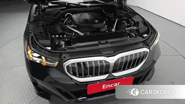 BMW 5 Series (G60) id 4870692 из Кореи 31