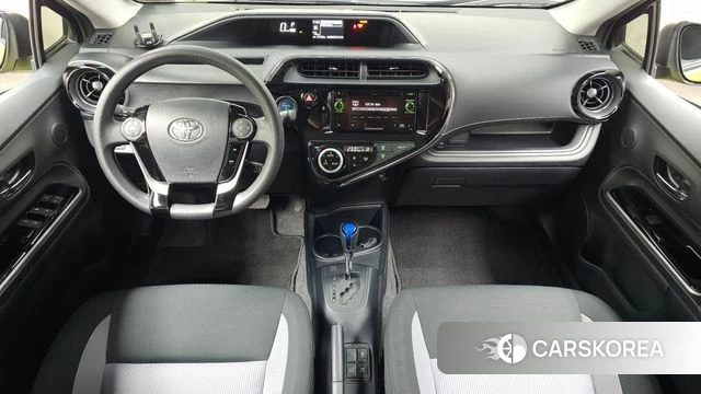 Toyota Prius C id 4633184 из Кореи 28