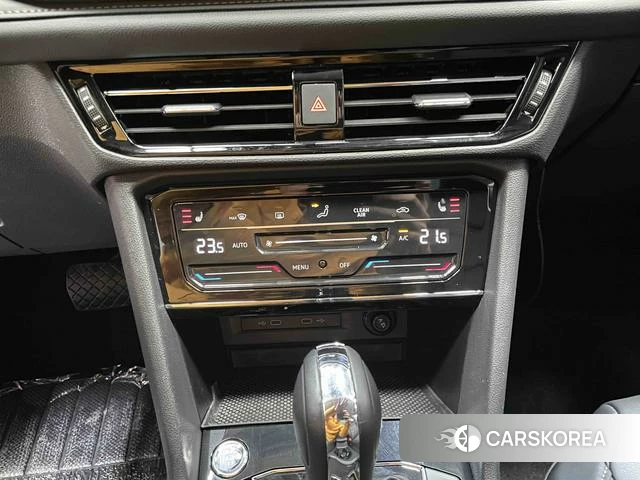 Volkswagen Tuyue id 4297767 из Китая 15
