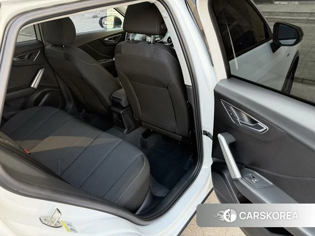 Audi Q2L id 4253036 из Китая 13