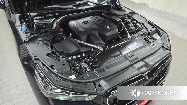 BMW 5 Series (G60) id 4291975 из Кореи 30