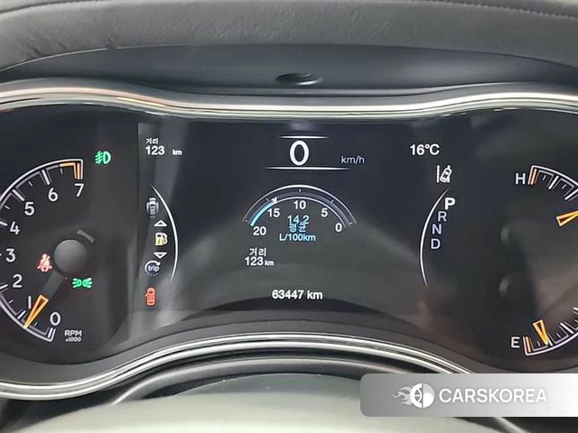 Jeep Grand Cherokee id 4356493 из Кореи 16