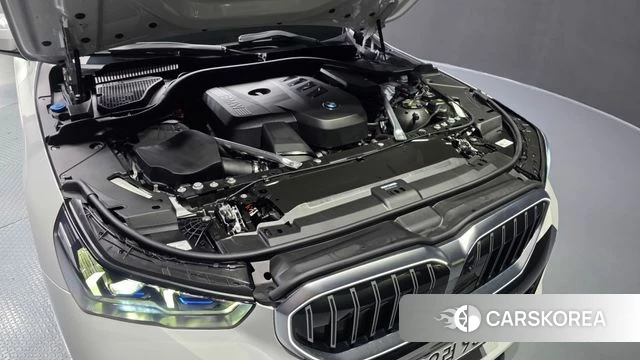 BMW 5 Series (G60) id 4479916 из Кореи 36
