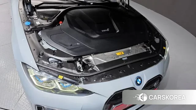 BMW i4 id 3572116 из Кореи 16