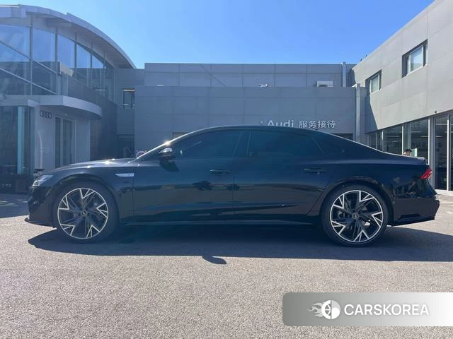 Audi A7L id 4274350 из Китая 7
