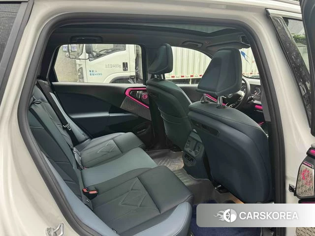 BMW X3 id 4299576 из Китая 13