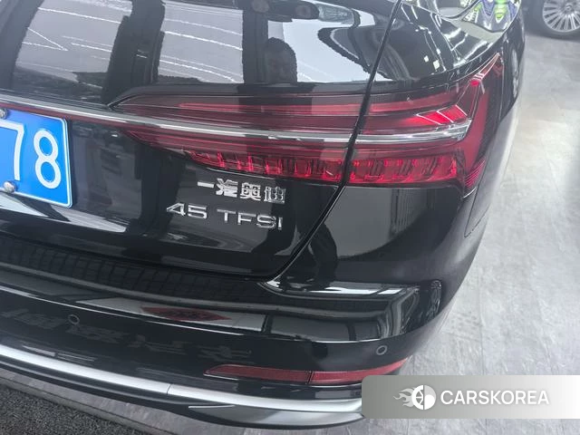 Audi A6L id 4207238 из Китая 11