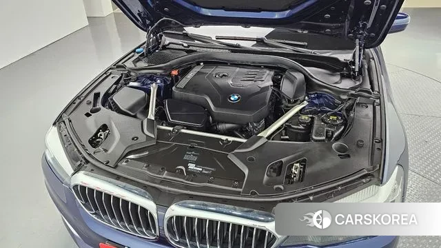 BMW 5 Series (G30) id 3024106 из Кореи 16