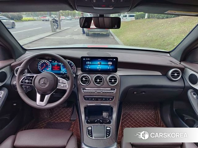 Mercedes-Benz GLC 2022 Белый из Китая, фото 6