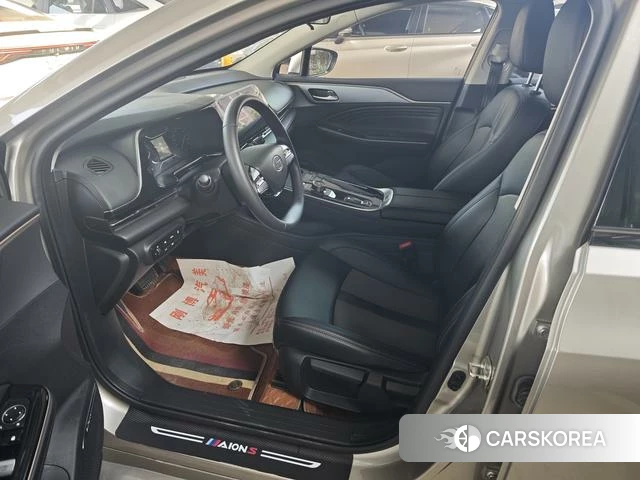 Aian AION S 2023 Шампань из Китая, фото 6