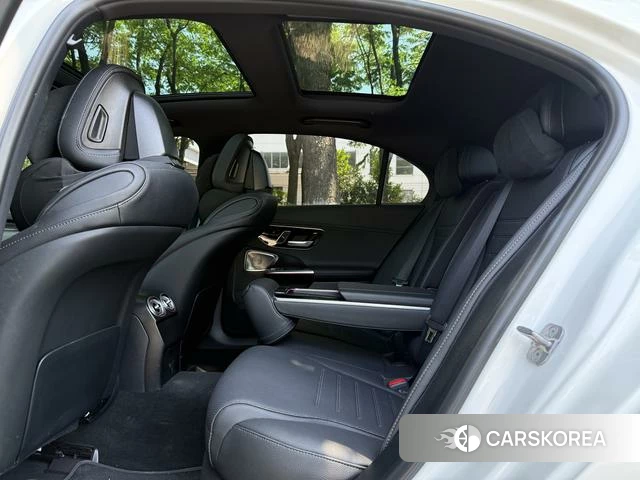 Mercedes-Benz Class C 2024 Белый из Китая, фото 6
