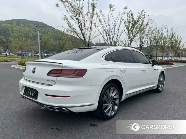 Volkswagen CC 2023 Белый из Китая, фото 6