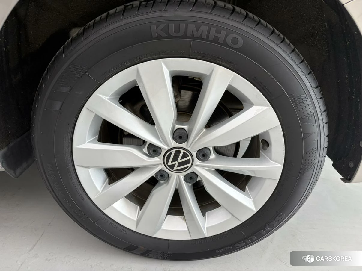 Volkswagen Bora id 4512549 из Китая 12