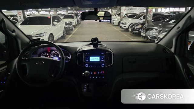 Hyundai The New Grand Starex id 4019993 из Кореи 16