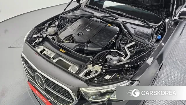 Mercedes-Benz E-Class W214 id 3502616 из Кореи 16