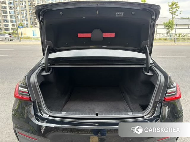 BMW 7 series id 4265567 из Китая 23