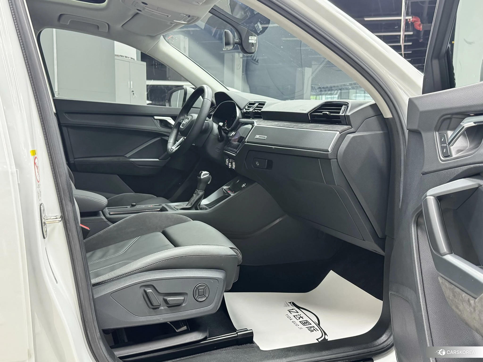 Audi Q3 Sportback id 4455541 из Китая 20