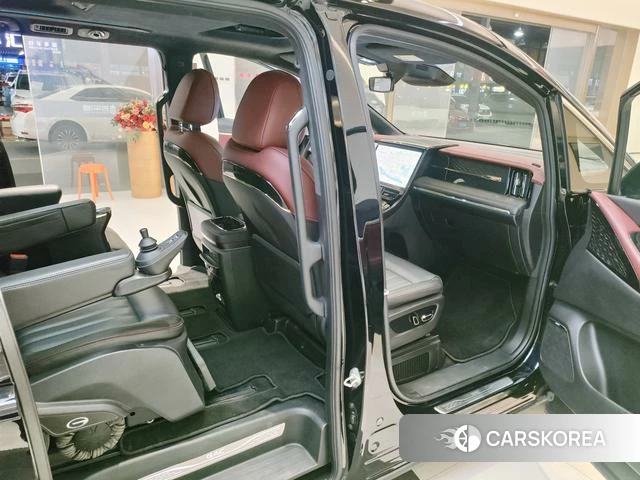 GAC Trumpchi Trumpchi E9 PHEV id 3920499 из Китая 15