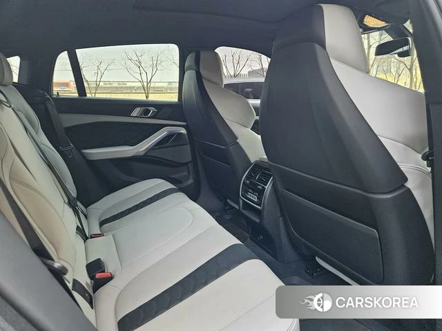 BMW X6 M id 4208557 из Китая 20