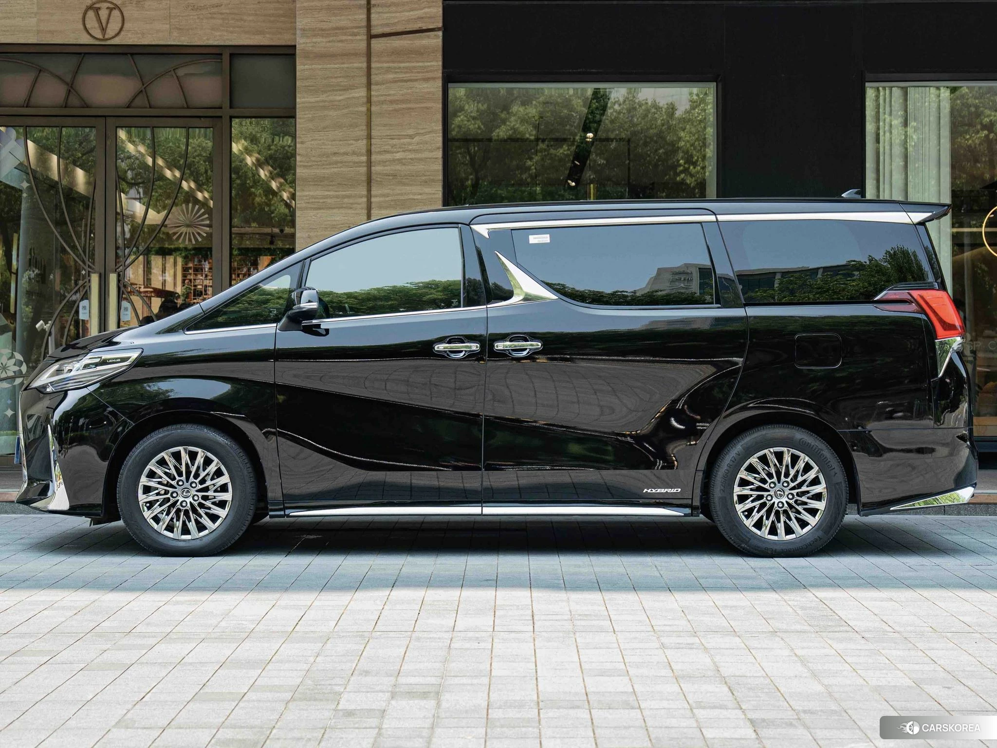 Lexus LM id 4512430 из Китая 15