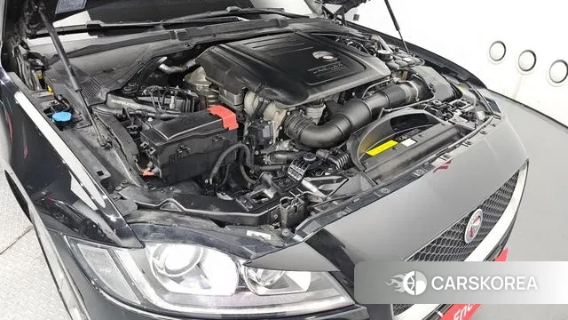 Jaguar XF (X260) id 3072125 из Кореи 16