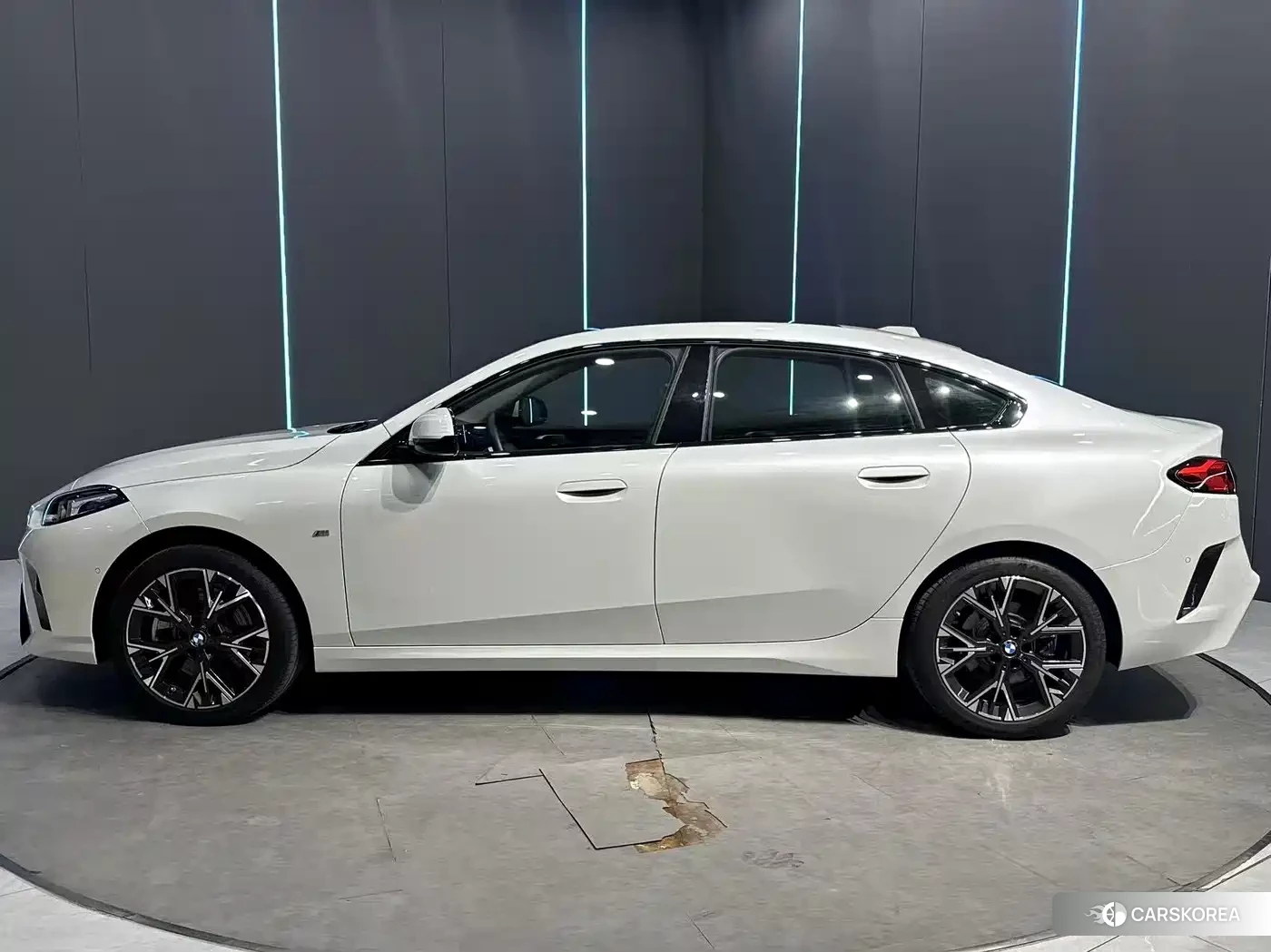 BMW 2 series id 4546669 из Китая 8