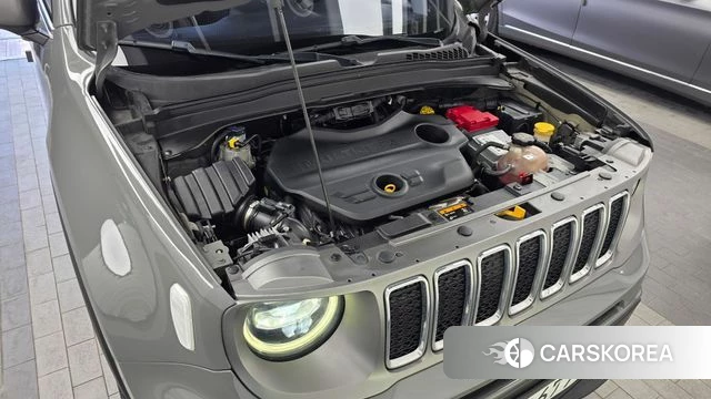 Jeep Renegade id 4294529 из Кореи 28