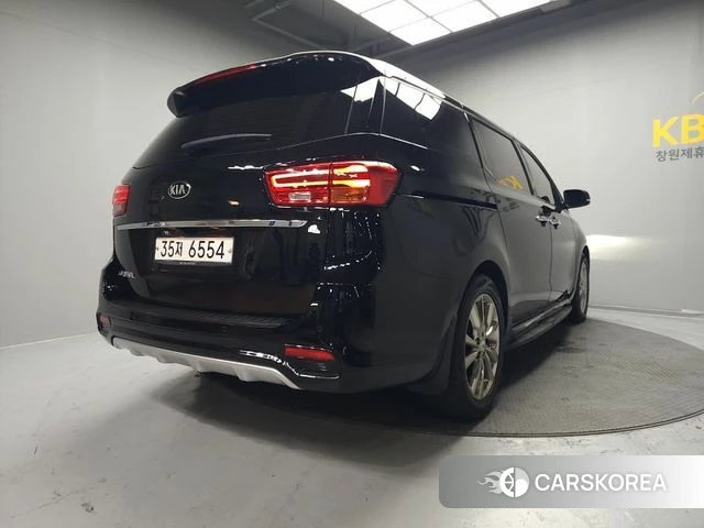 Kia The New Carnival id 4842683 из Кореи 16