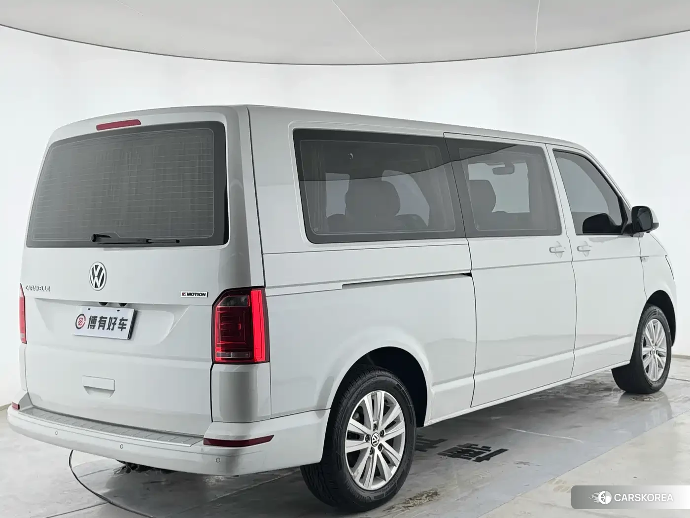 Volkswagen Caravelle id 4559676 из Китая 12