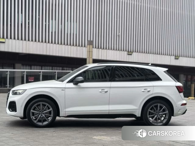 Audi Q5L id 4276652 из Китая 16